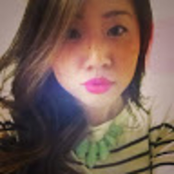 Meet your Posher, Esther - Picture 1 of 1